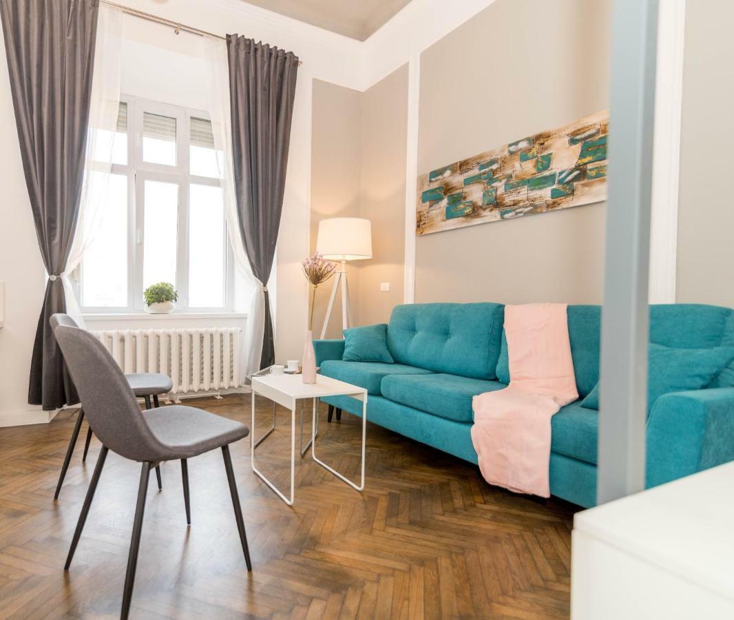 Central Premium Suites Timisoara Esterno foto